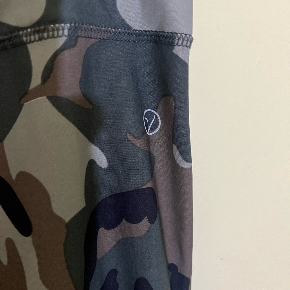 VOGO Athletica Camouflage Leggings - Picture 2 of 5
